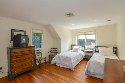 17 Cedar St, Mashpee, MA 02649 photo 25
