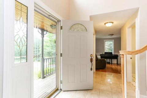 19 Maple St, Mashpee, MA 02649 photo 4