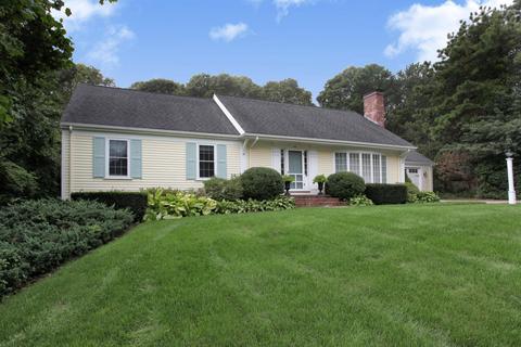 35 Spice Ln, Osterville, MA 02655 photo 3