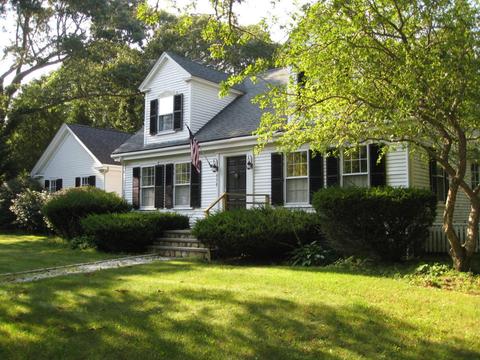 338 Main St, Osterville, MA 02655 photo 1
