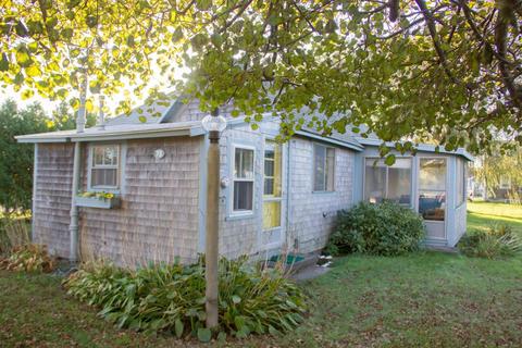 75 Harbor View Rd, Barnstable, MA 02630 photo 1