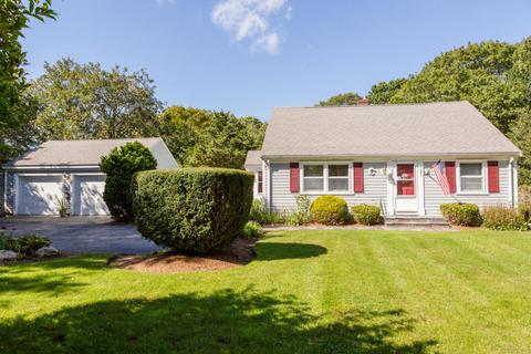 465 Old Stage Rd, Centerville, MA 02632 photo 2