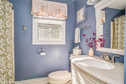 52 County, Mashpee, MA 02649 photo 11