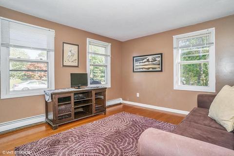52 County, Mashpee, MA 02649 photo 9