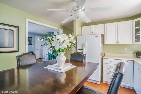 52 County, Mashpee, MA 02649 photo 5