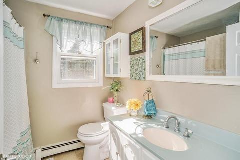 52 County, Mashpee, MA 02649 photo 12