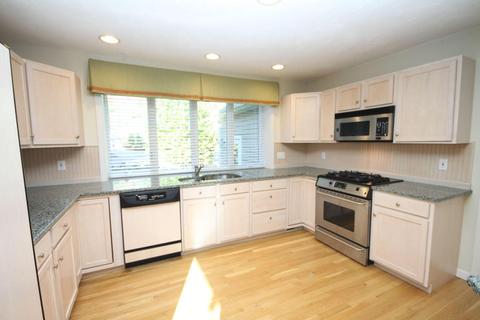 34 Periwinkle Ln, Mashpee, MA 02649 photo 3