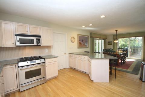 34 Periwinkle Ln, Mashpee, MA 02649 photo 4
