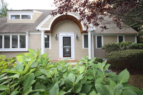 34 Periwinkle Ln, Mashpee, MA 02649 photo 2
