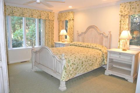 34 Periwinkle Ln, Mashpee, MA 02649 photo 8