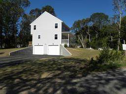 7 Beach Ave, Bourne, MA 02532 photo 4