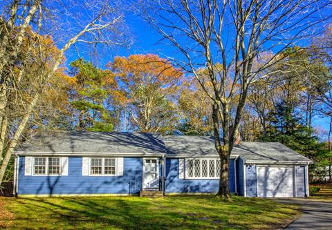 638 Old Stage Rd, Centerville, MA 02632 photo 1