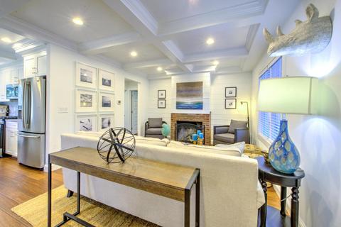 281 School St, Cotuit, MA 02635 photo 5