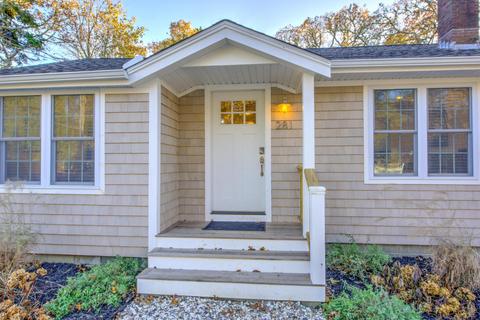 281 School St, Cotuit, MA 02635 photo 30