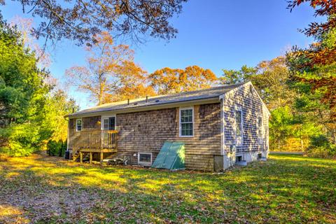32 Radcliffe Rd, Mashpee, MA 02649 photo 4