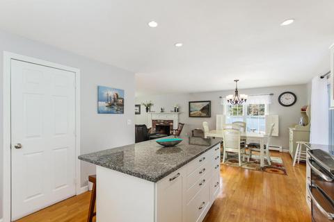 149 Surf Dr, Mashpee, MA 02649 photo 8