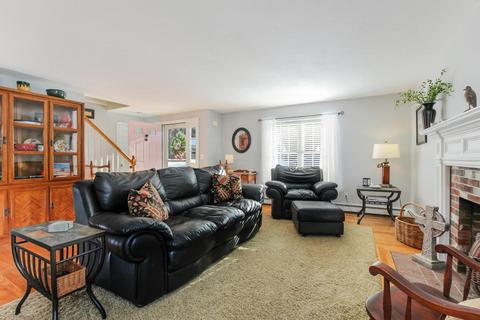 149 Surf Dr, Mashpee, MA 02649 photo 3