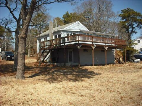 18 Larch St, Wareham, MA 02571 photo 2