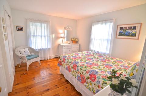 287 County Rd, Oak Bluffs, MA 02557 photo 17