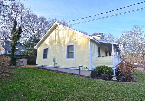 287 County Rd, Oak Bluffs, MA 02557 photo 5