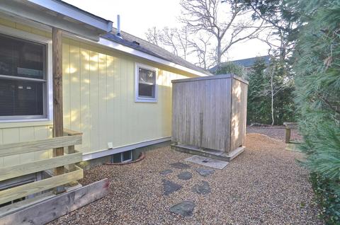 287 County Rd, Oak Bluffs, MA 02557 photo 32