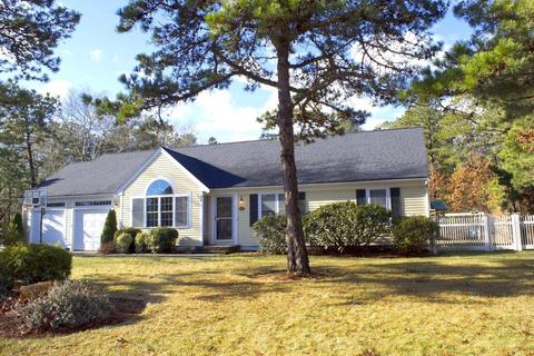 22 Grant Breen Dr, Mashpee, MA 02649 photo 1