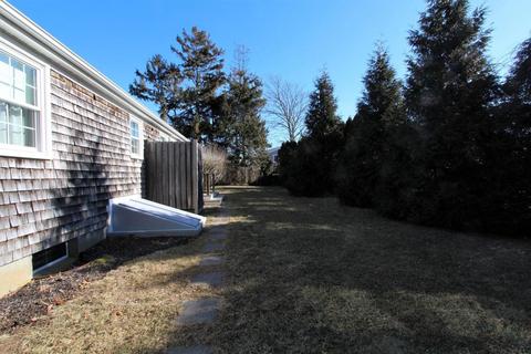 11 Walley Ct, Hyannis, MA 02601 photo 19