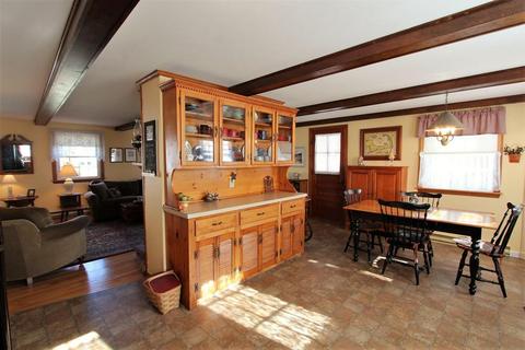 11 Walley Ct, Hyannis, MA 02601 photo 5
