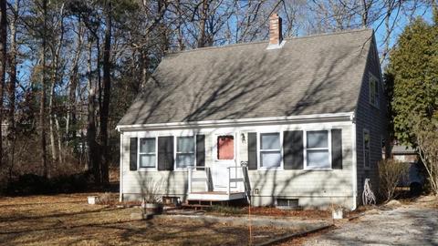 45 Pinecrest Ave, Mashpee, MA 02649 photo 2
