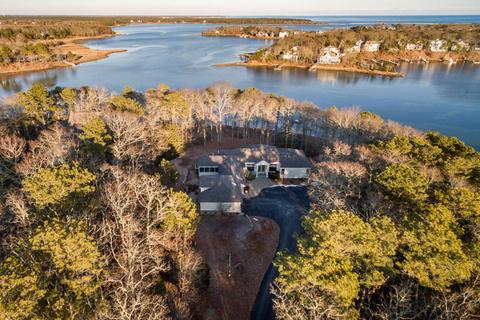 21 Harbor Ridge Dr, Mashpee, MA 02649 photo 2