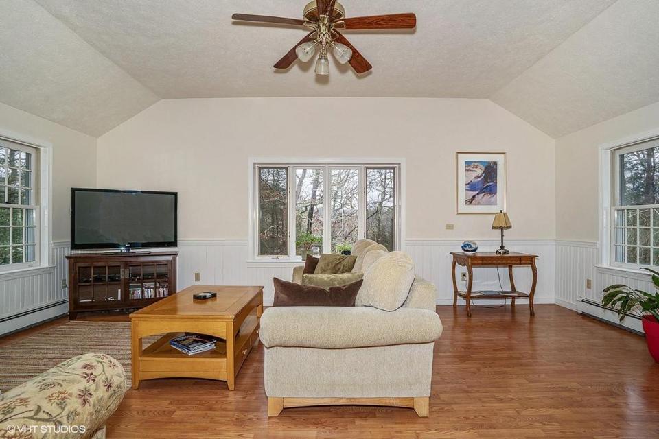  12 Sedgewick Ln, Sandwich, MA 02563 photo 3