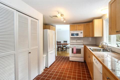 92 E Lakeside Dr, Centerville, MA 02630 photo 11