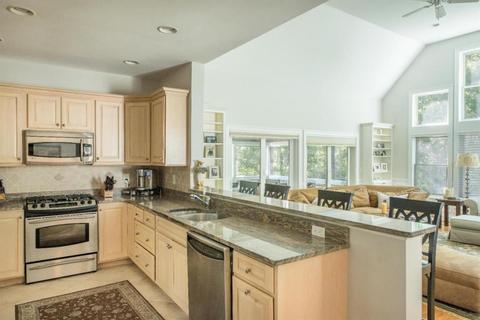 64 Eagle Dr, Mashpee, MA 02649 photo 5