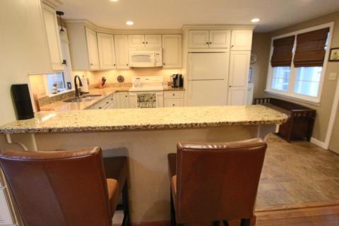 4 Crows Nest Dr, Bourne, MA 02532 photo 3
