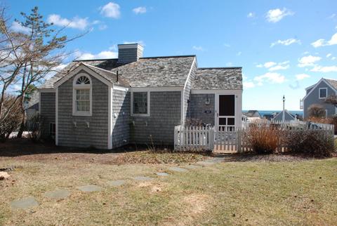 33 Flying Cloud Cir, Mashpee, MA 02649 photo 2