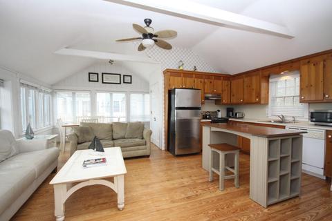 33 Flying Cloud Cir, Mashpee, MA 02649 photo 10
