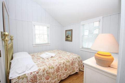 33 Flying Cloud Cir, Mashpee, MA 02649 photo 13
