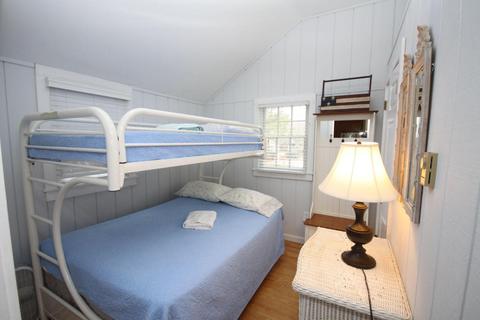 33 Flying Cloud Cir, Mashpee, MA 02649 photo 15