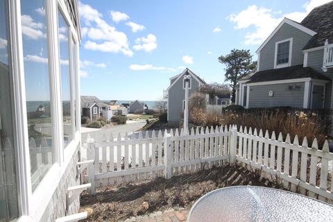 33 Flying Cloud Cir, Mashpee, MA 02649 photo 3