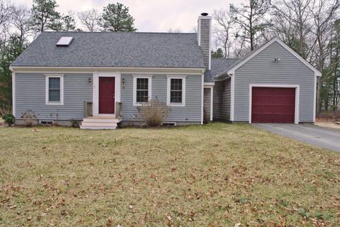 54 Sassacus Rd, Mashpee, MA 02649 photo 1