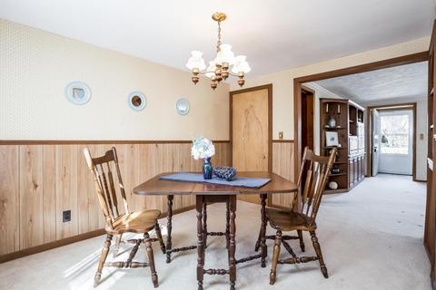 43 Wallace Ave, Bourne, MA 02532 photo 5