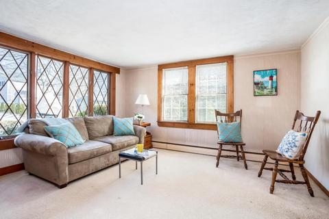 43 Wallace Ave, Bourne, MA 02532 photo 2