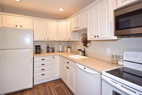 8 Roundhouse Rd, Bourne, MA 02532 photo 6