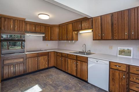 72 Eel Pond Rd, Bourne, MA 02532 photo 8