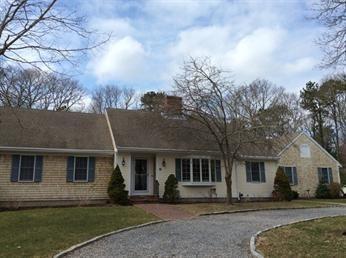19 Roosevelt Rd, Cotuit, MA 02635 photo 1