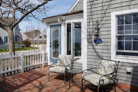 21 Milestone Way, Mashpee, MA 02649 photo 2