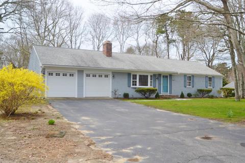 56 Thoreau Dr, Centerville, MA 02632 photo 2