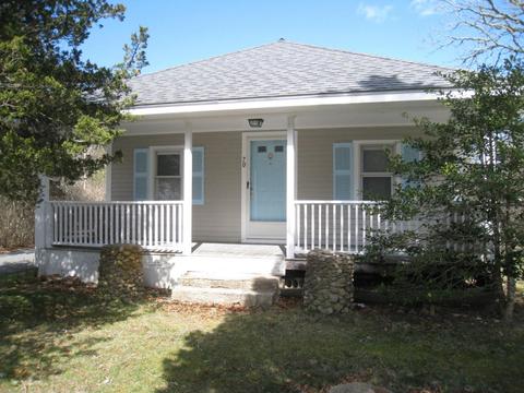 70 Pine Grove Ave, Hyannis, MA 02601 photo 3