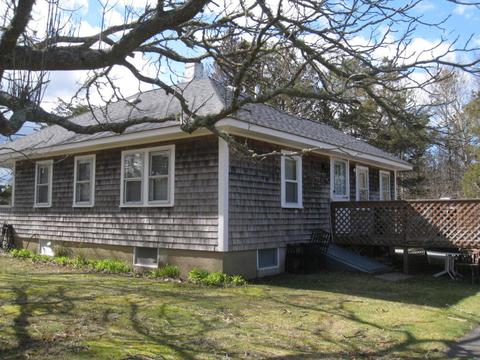 70 Pine Grove Ave, Hyannis, MA 02601 photo 9