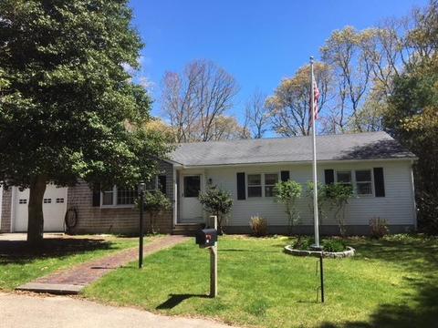 175 Acorn Dr, Osterville, MA 02655 photo 1